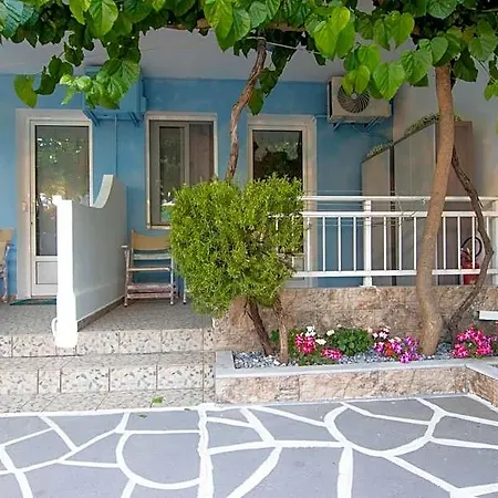 Liolios #4 Hotel *